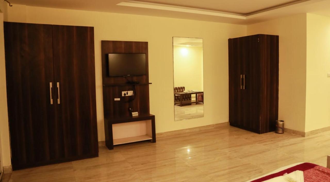 Basoya Farm 2Bhk Villla With Pool - 10 Min Away From Chattarpur Faridabad Luaran gambar